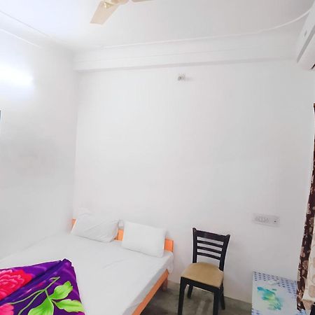 אודייפור Mohan Villa Guest House מראה חיצוני תמונה