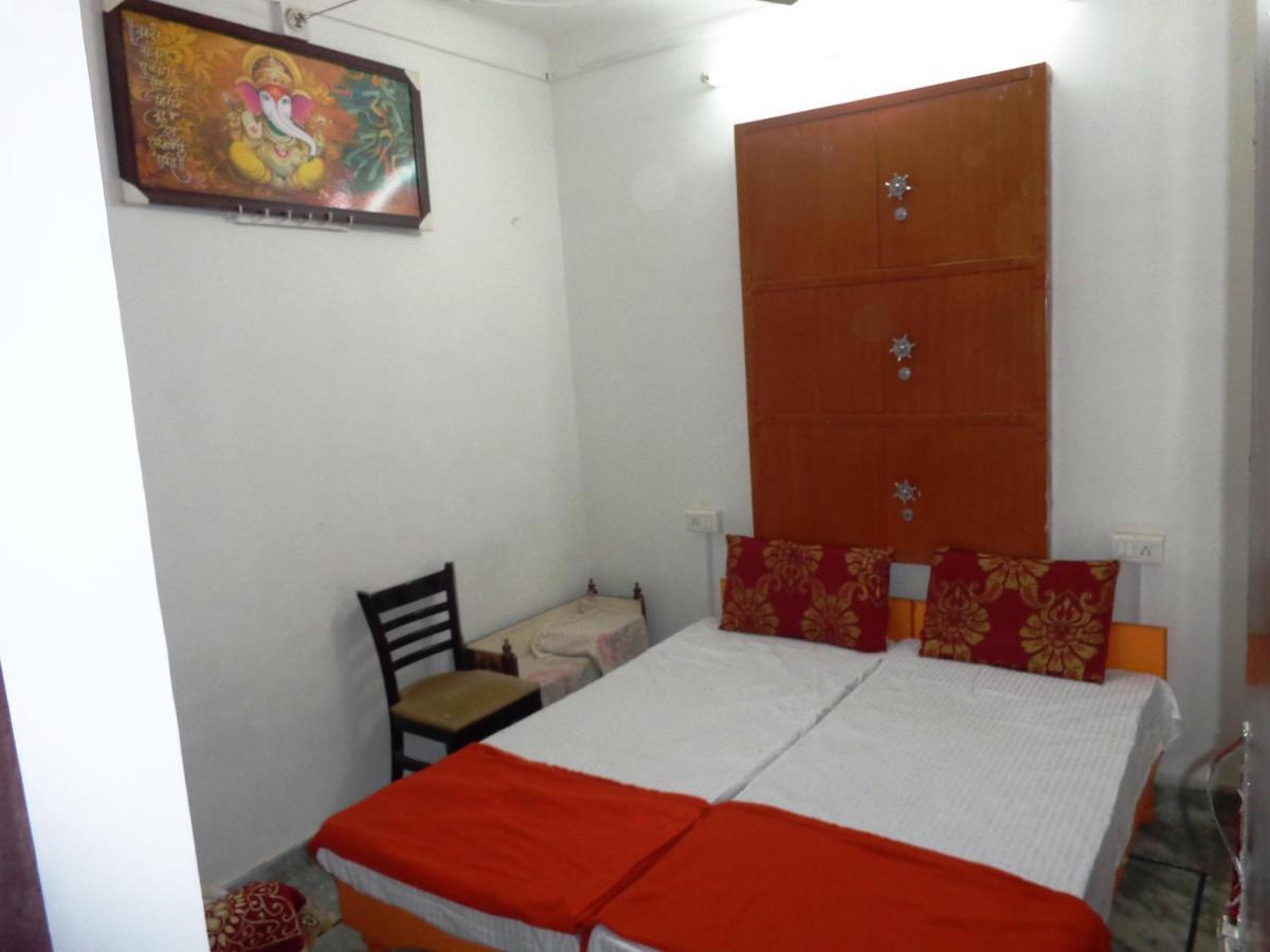 אודייפור Mohan Villa Guest House מראה חיצוני תמונה
