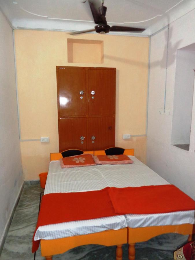 אודייפור Mohan Villa Guest House מראה חיצוני תמונה