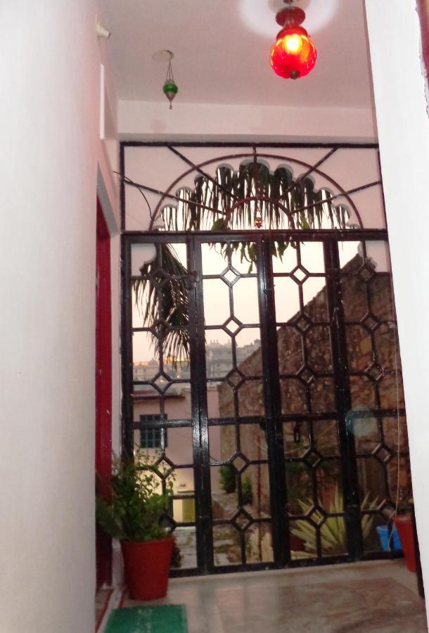 אודייפור Mohan Villa Guest House מראה חיצוני תמונה