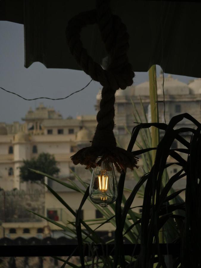 אודייפור Mohan Villa Guest House מראה חיצוני תמונה